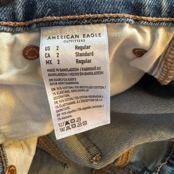 American Eagle Curvy Straight Jeans - Picture 3 of 4